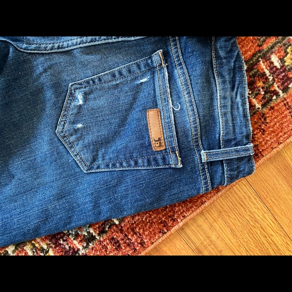 Joes straight leg skinny jeans. - Picture 2 of 4